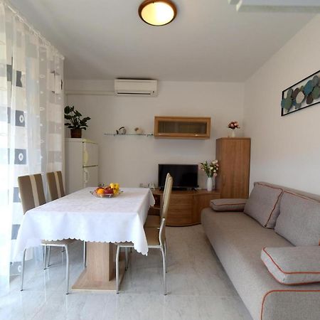 Apartment Biserka Малинска Экстерьер фото