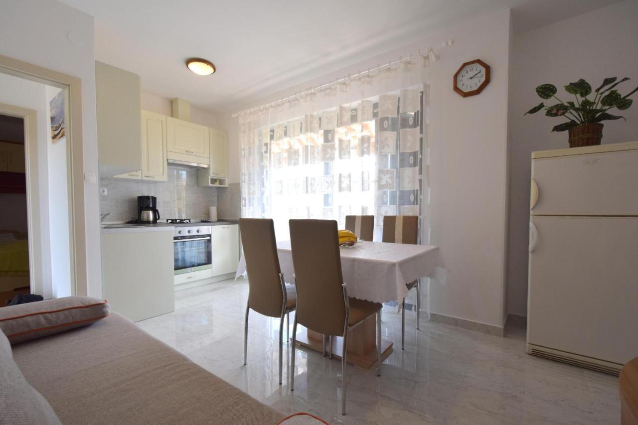 Apartment Biserka Малинска Экстерьер фото