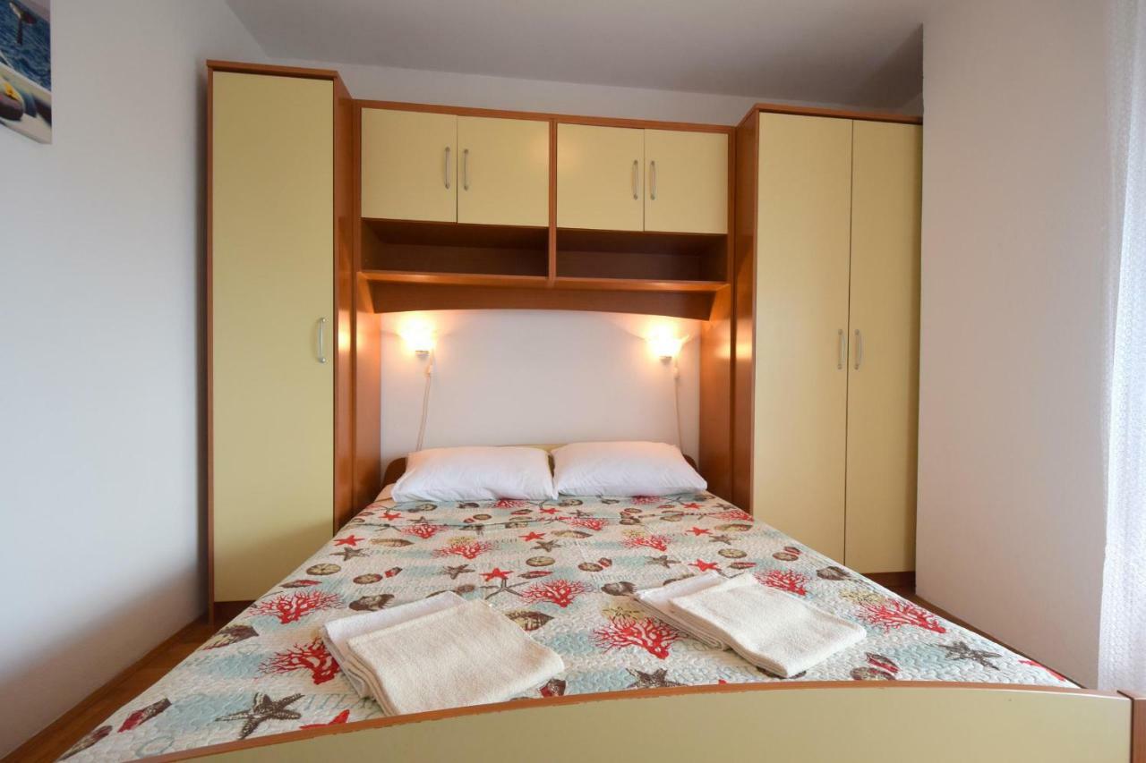 Apartment Biserka Малинска Экстерьер фото